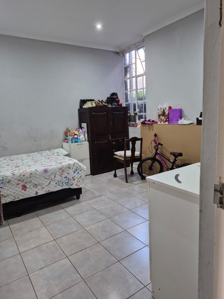 4 Bedroom Property for Sale in Woodstock Western Cape